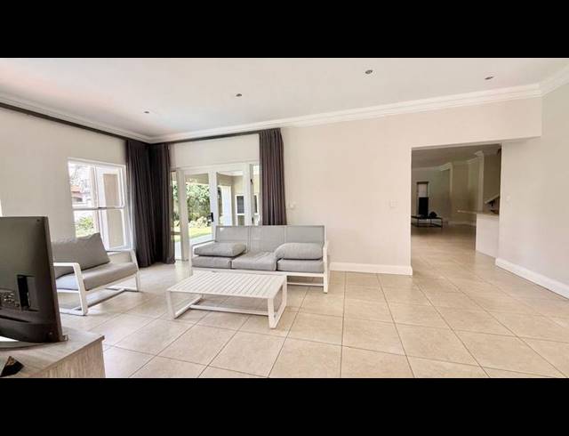 4 BEDROOM PROPERTY TO RENT IN BRYANSTON